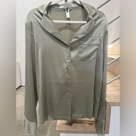 SKIMS Silk Pajama Set XS TALC Green Pant & Button Up Shirt Stretch Silk - Picture 7 of 12